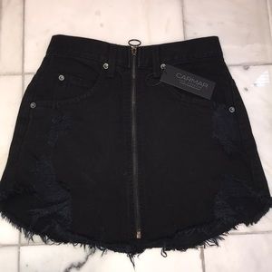 BRAND NEW Carmar black Beatrice front zip skirt
